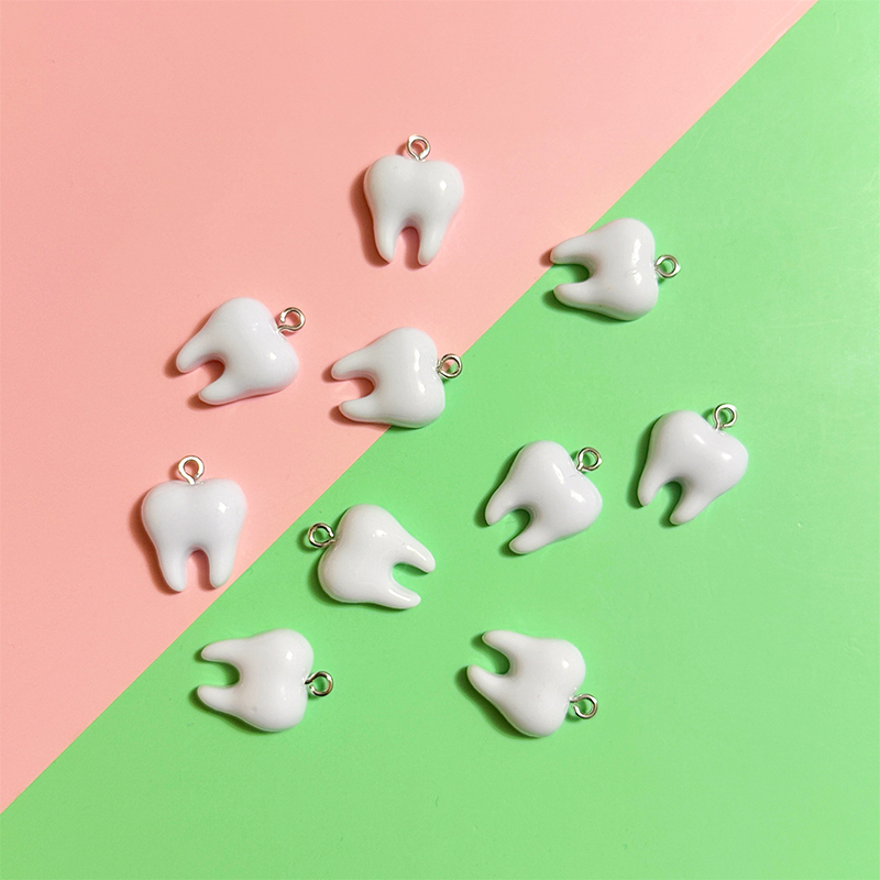 Resin Art Box - 10pcs Cute White Teeth Resin Pendant