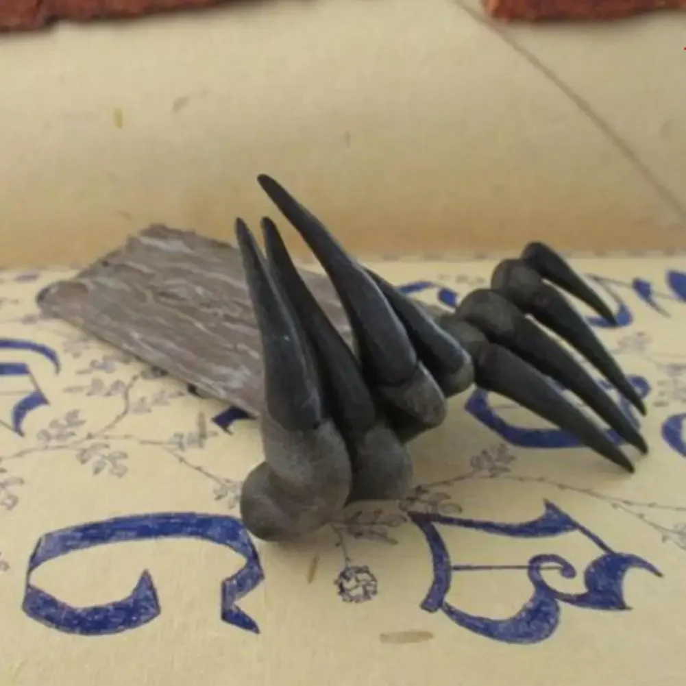 Thriller Devil's Hand Bookmark - Resin Art Bookmark ulasan dan harga